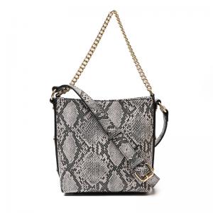 Crossbody Bag in Snake PU 